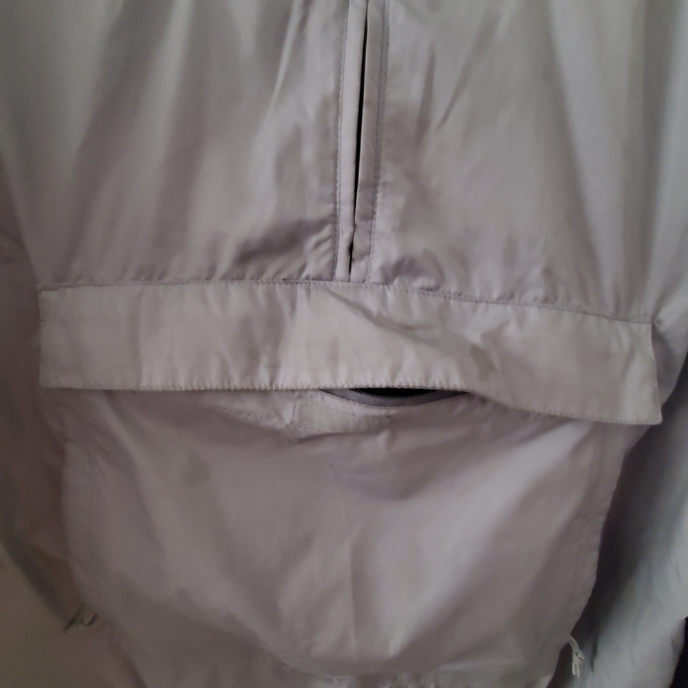 The North Face Black and Gray Windbreaker - Picture 3 of 6